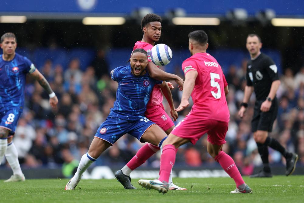 沙特在通过 沙特在通过